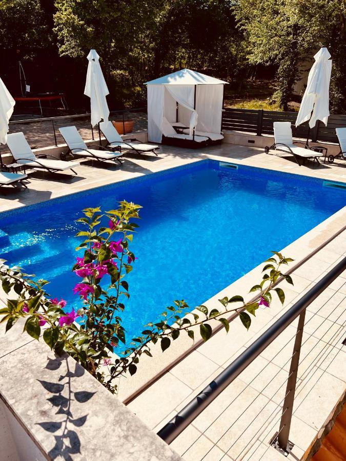 Villa Jela - With Pool Нивице Экстерьер фото