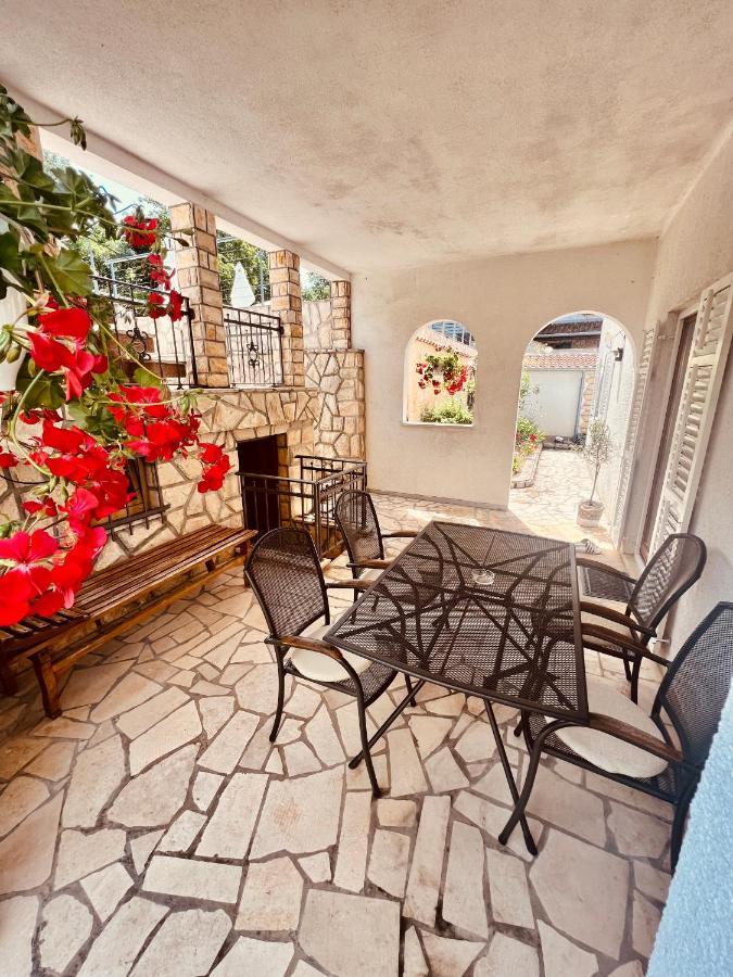 Villa Jela - With Pool Нивице Экстерьер фото